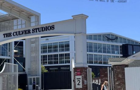Skybanner and plane above Amazon studios. Banner reads 'save the wheel of time'